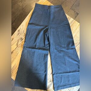 Quince Ultra-Stretch Ponte Super Wide Leg
Pants